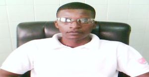 Holyood 43 years old I am from Namibe/Namibe, Seeking Dating Friendship with Woman