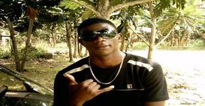 Quenque 35 years old I am from São Tomé/São Tomé Island, Seeking Dating Friendship with Woman